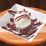 Brownie con Helado