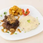 Medalhao de filetmignon a moda do chefe