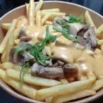 Especial Papas fritas con champiñones