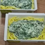 Massa molho espinafre e queijo