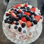 Pavlova de Frutas Vermelhas
