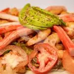 ENSALADA DE MARISCOS Y VERDURAS A L