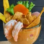 LECHE DE TIGRE CON CHICHARRÓN
