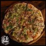 pizza panceta y verdeo