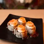 URAMAKI TAI EBY SALMON