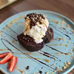 TORTA CON HELADO