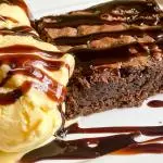 Brownie com Sorvete