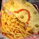 MEDIA HAMBURPIZZA CLASICA