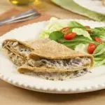Panqueca de legumes e cogumelos