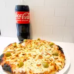 Muzza 32 cm + fainá + bebida 1,5 L