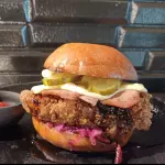 BURGER POLLO CRISPY