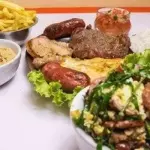 Porção de Churrasquinho