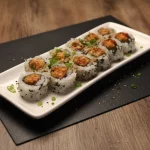 Uramaki Salmão Empanado 10 Peças