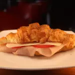 Croissant Jamón y Queso