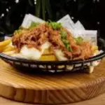 C/ PERNIL DESFIADO, QUEIJO PROVOLONE