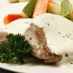 Filete de res con mozzarella