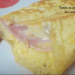 Omelet de jamón con queso