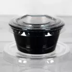 Salsera PET negra 2 oz