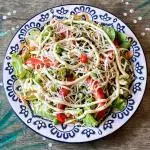 salada Tropical de Folhas