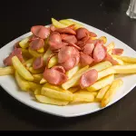 SALCHIPAPA SENCILLA