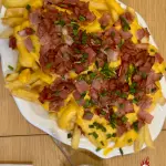 Batata Com Cheddar E Bacon