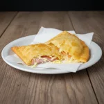 PASTEL PRESUNTO E QUEIJO