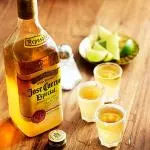 Shot Tequila Oro Jose Cuervo