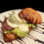 Huevos Sand Croissant