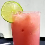 Caipirinha de Goiaba com frambuesa