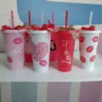 Vasos love and kiss