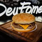 DEU FOME BURGUER