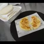 Caja de arepas doble queso