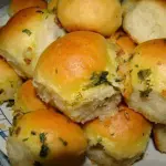 PÃO DE CEBOLA C/ FRANGO
