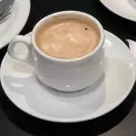 Cappuccino quente artesanal