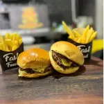 2 SMASH 100GR + 2 BATATAS P