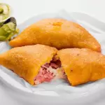 Empanada de Jamón con queso