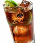 Cuba libre con Bacardi