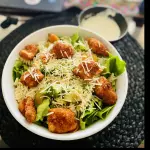 ENSALADA CESAR POLLO CRISPY