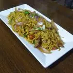 Tallarín Criollo Carne