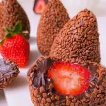 Dupla Coxinha de Morango
