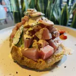 Tostón Atún Acevichado