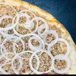 Atum com Cebola (Pequena)