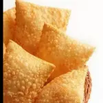 pastel frango c/queijo