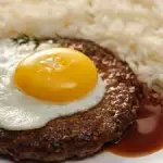 Hambúrguer a cavalo e fritas