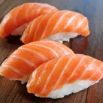 Niguiri de Salmão (4 Peças)
