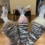 cone recheado kinder