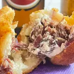 Coxinha de carne seca