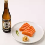 Hakushika + Sashimi de Salmão