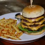 Burger Pura Vida Triple Carne