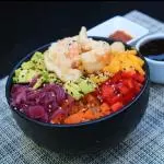 Poke bowl de camarón